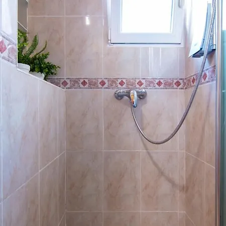 Ibericabeds Centro Gracia Apartamento Granada